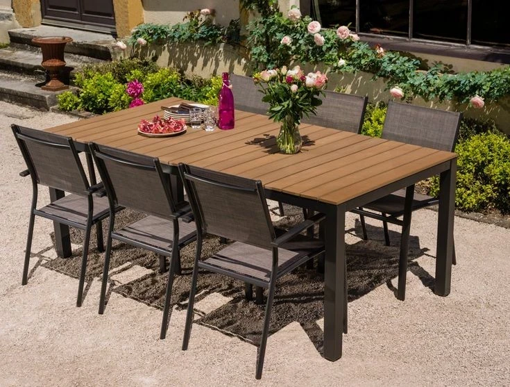 cal.din.60- outdoor Dining Table - massive wood - steel