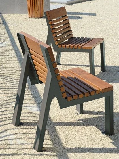 cal.grd.07 - Outdoor chair - wood/ lron -